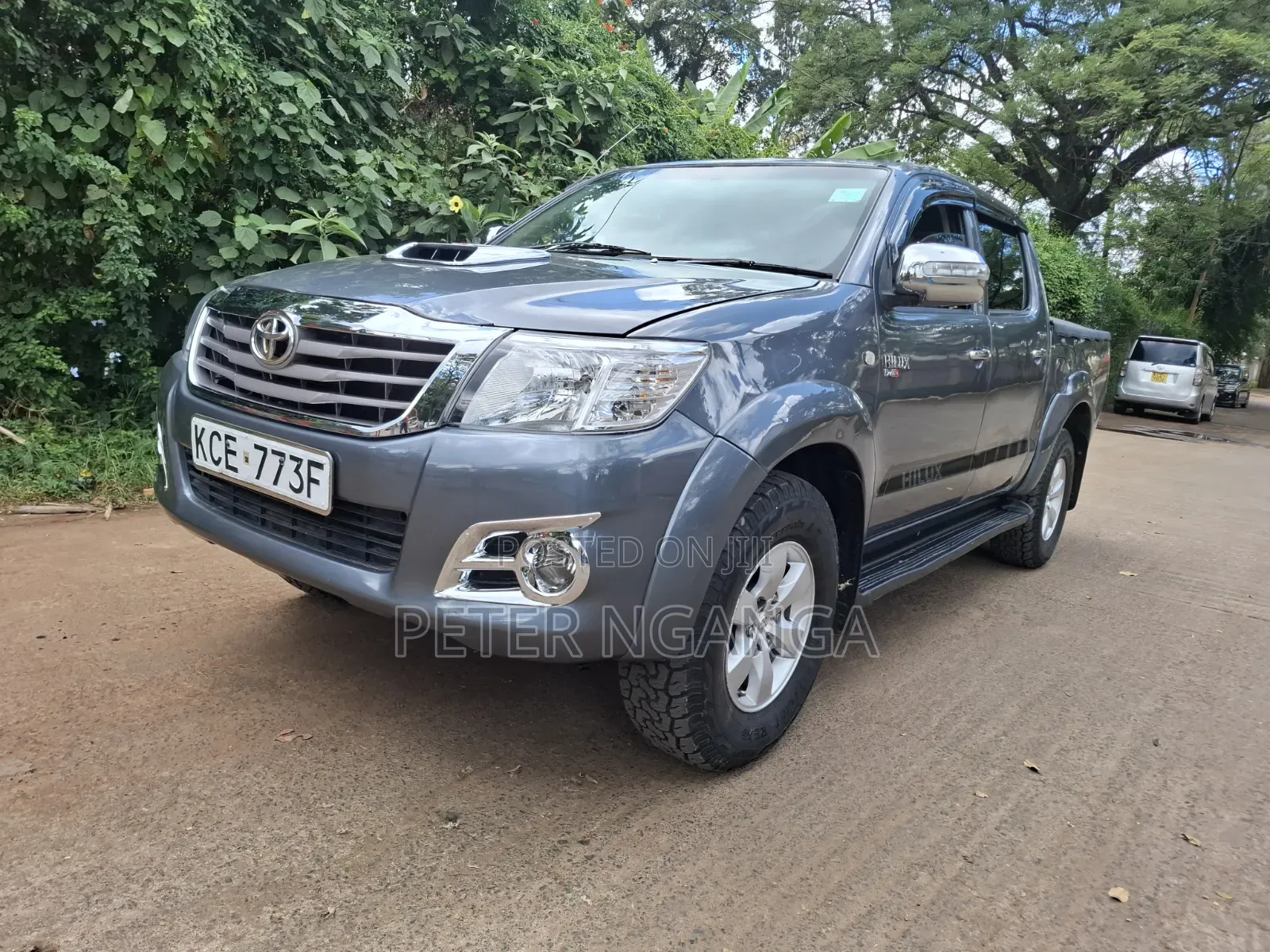 Toyota Hilux 2009 Gray
