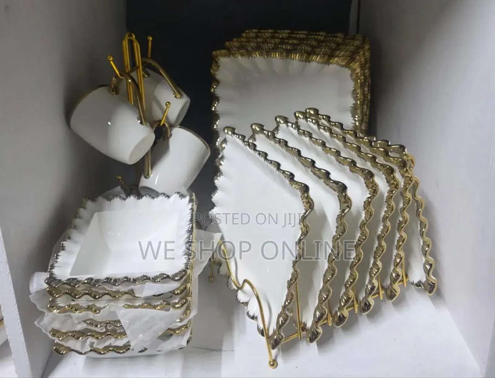 24 PCS Zigzag Dinner Set.