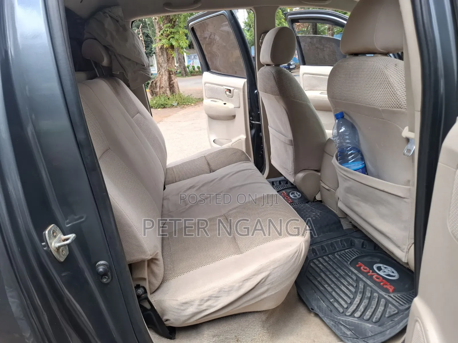 Toyota Hilux 2009 Gray