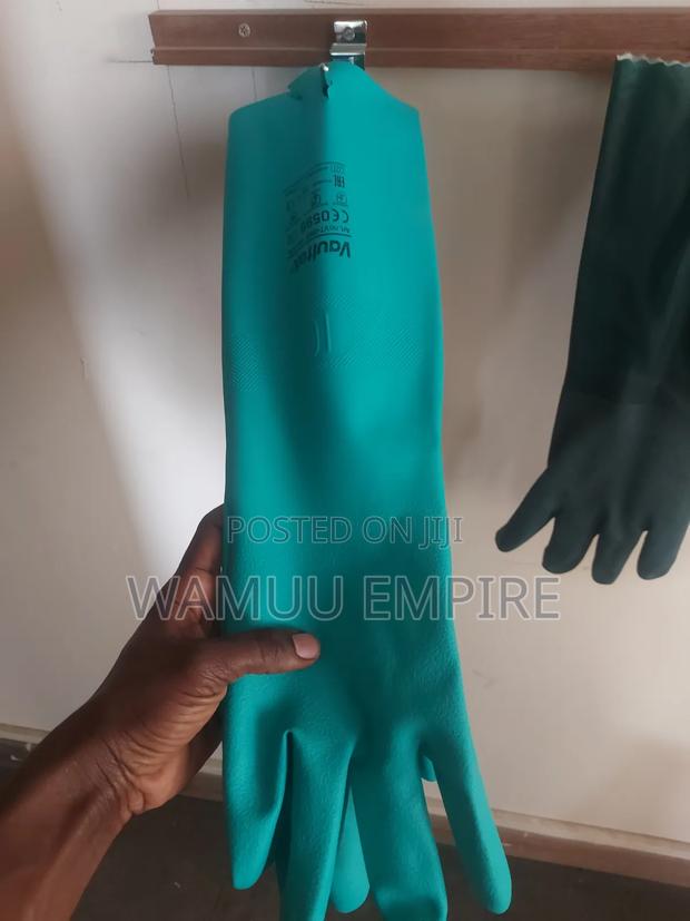 Vaultex Branded Nitrile Chemical-resistant Gauntlet Gloves - thumbnail 2
