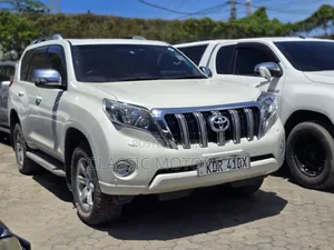 Toyota Land Cruiser Prado 2.8 2017 White