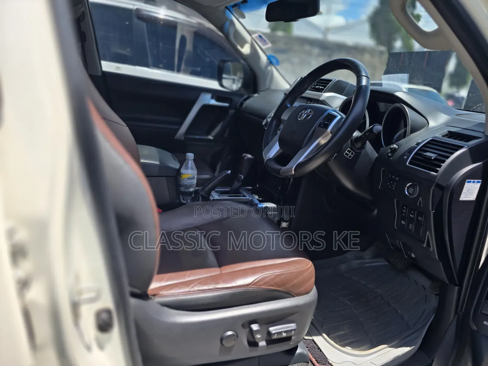 Toyota Land Cruiser Prado 2.8 2017 White