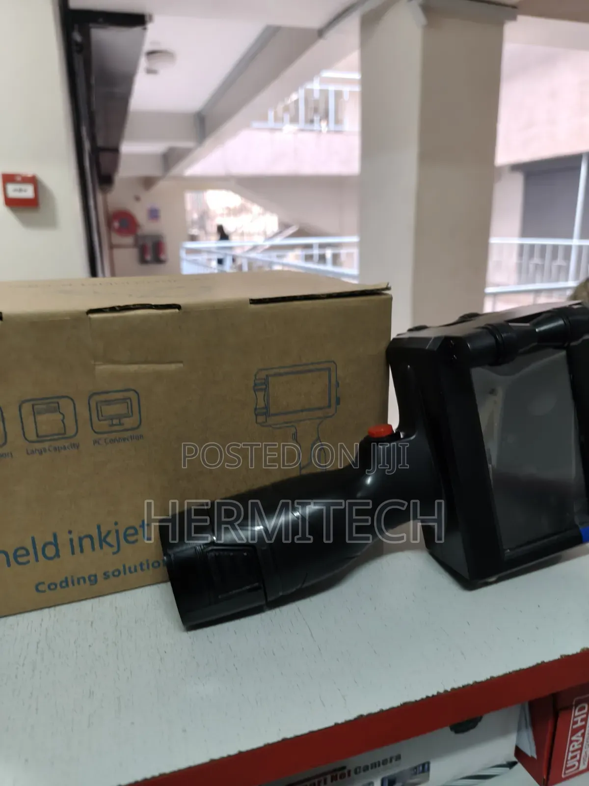 Handheld Coding Inkjet Printer 100% Clear Permanent Prints