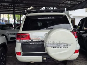 Toyota Land Cruiser 4.5 V8 VXR 2018 White