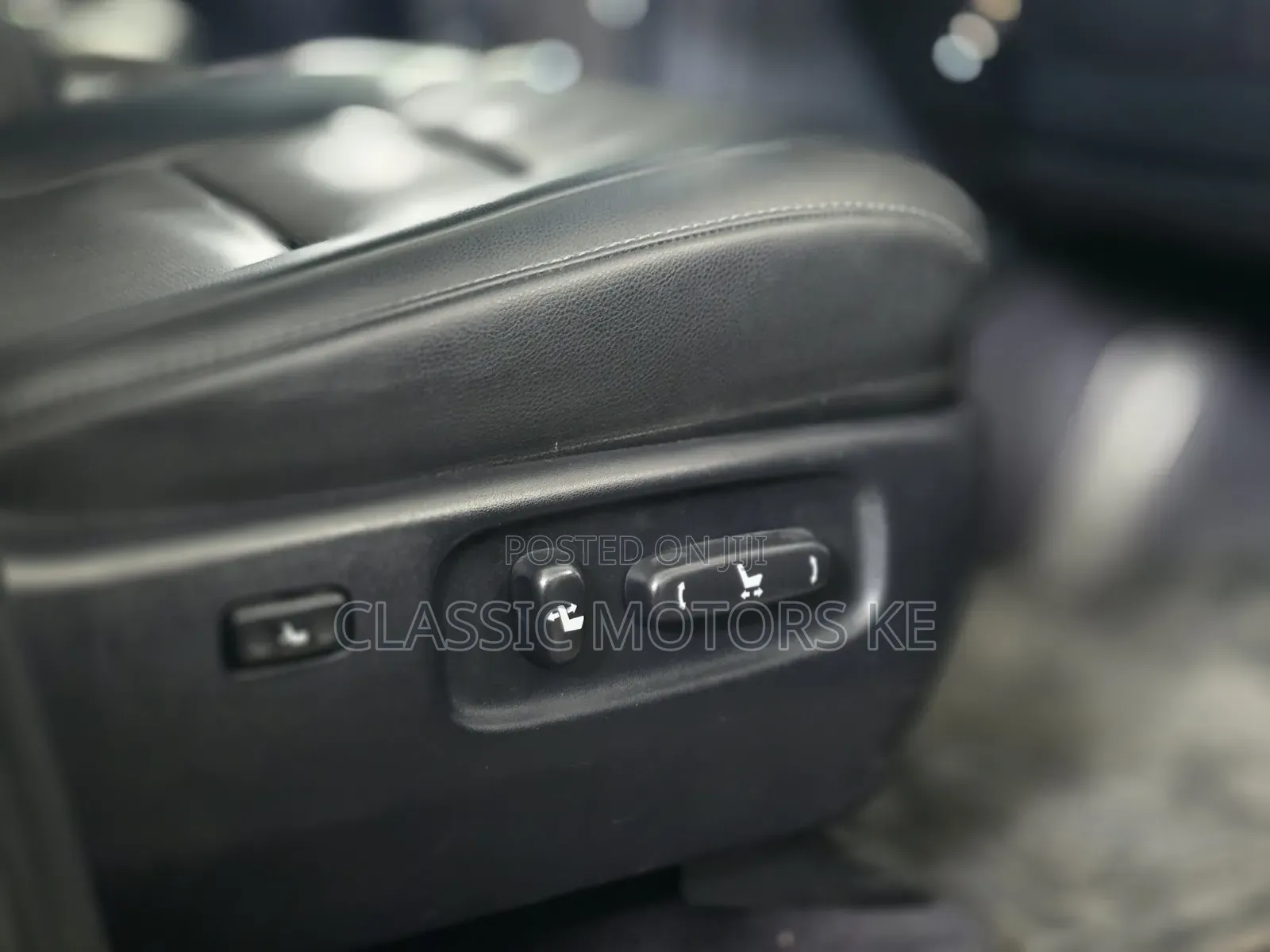 Toyota Land Cruiser 4.5 V8 VXR 2018 White