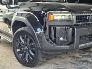 Toyota Land Cruiser Prado 2.8 2025 Black