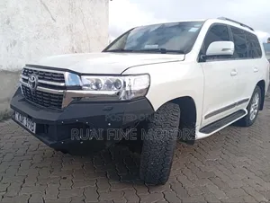 Toyota Land Cruiser 2012 White