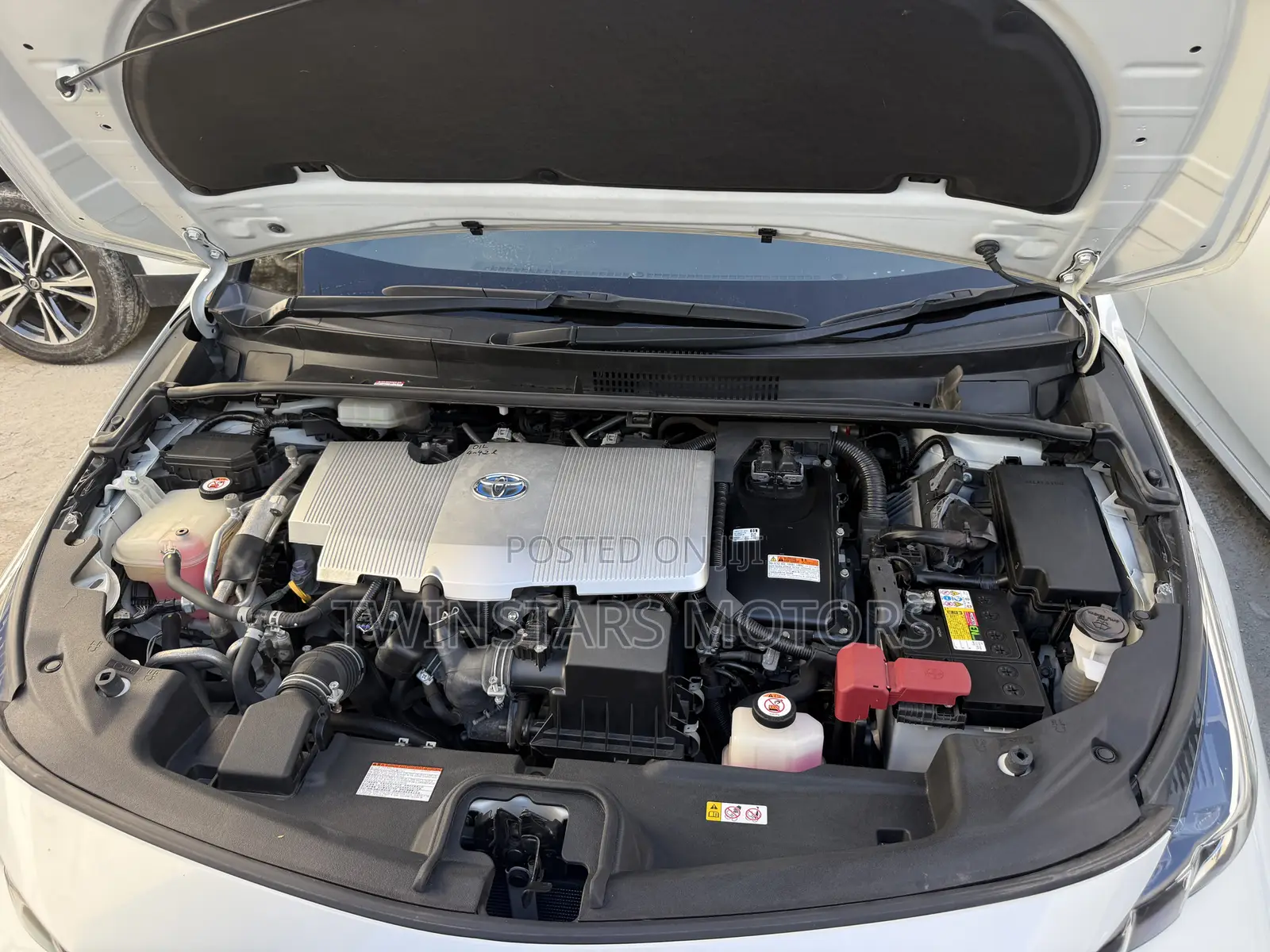 Toyota Prius 2019 White