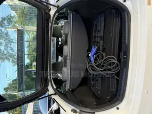 Toyota Prius 2019 White