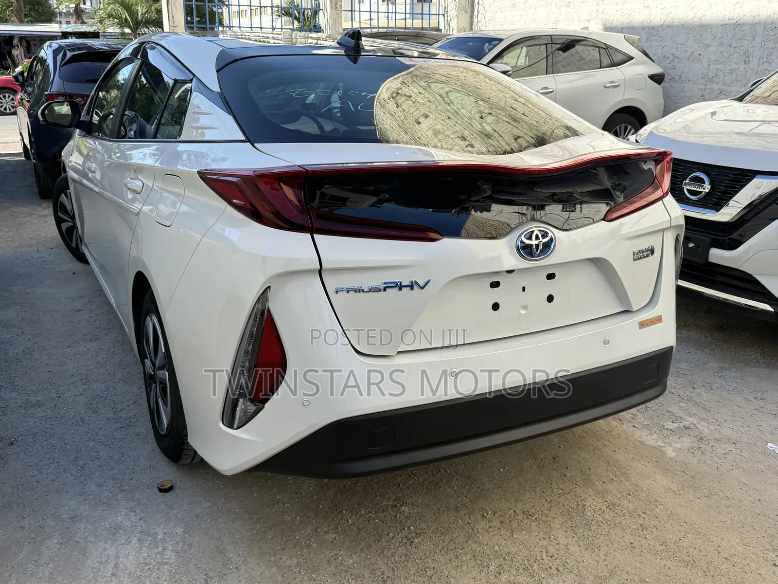 Toyota Prius 2019 White