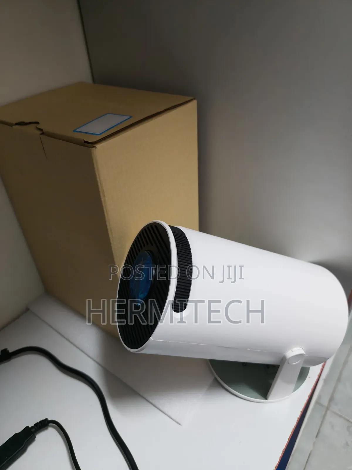 Hy300 Projector for Movies and Presentations 16gb Storage