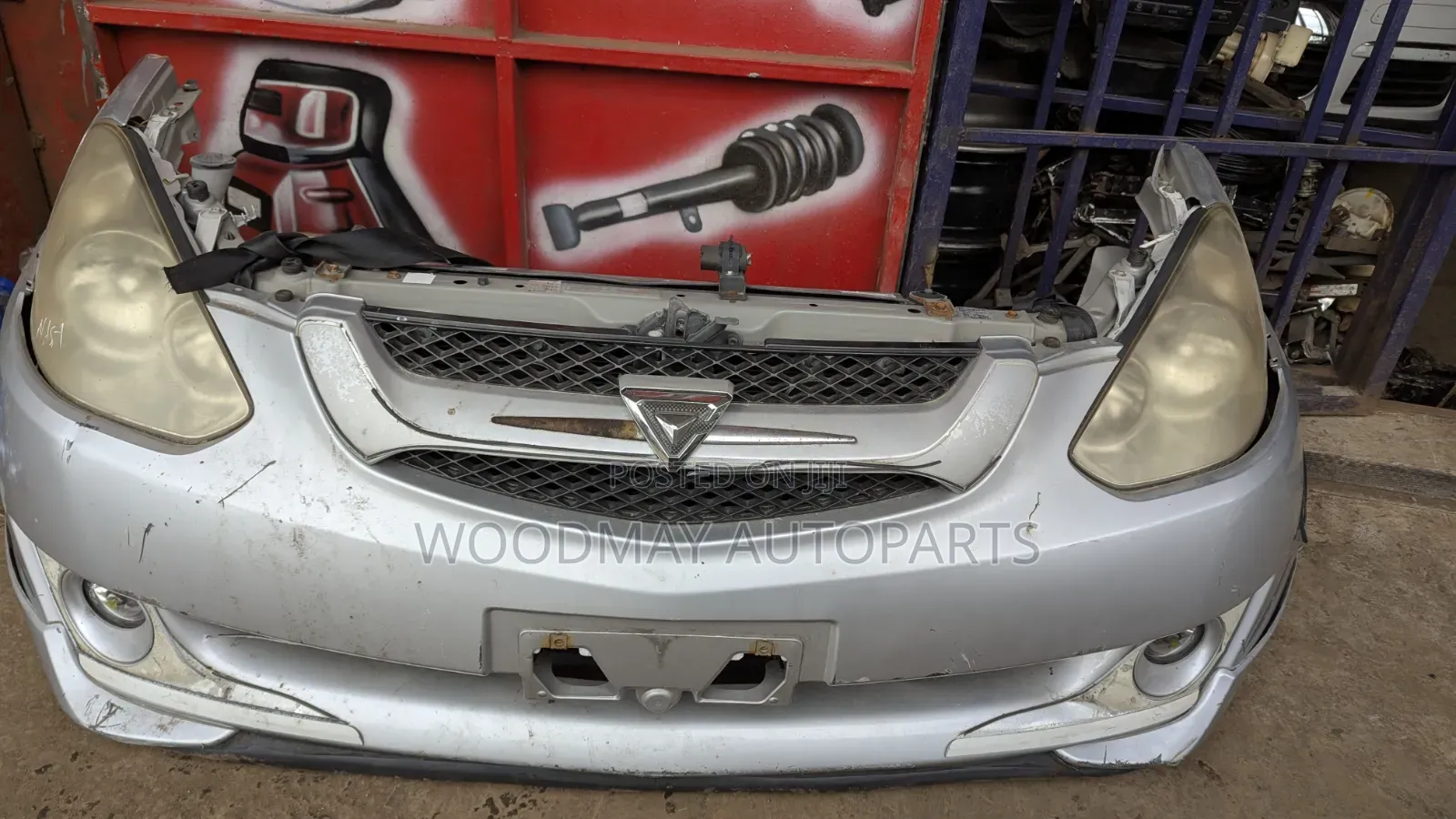 Toyota Caldina Nosecut