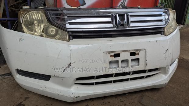 Honda Stepwagon Nosecut - main view