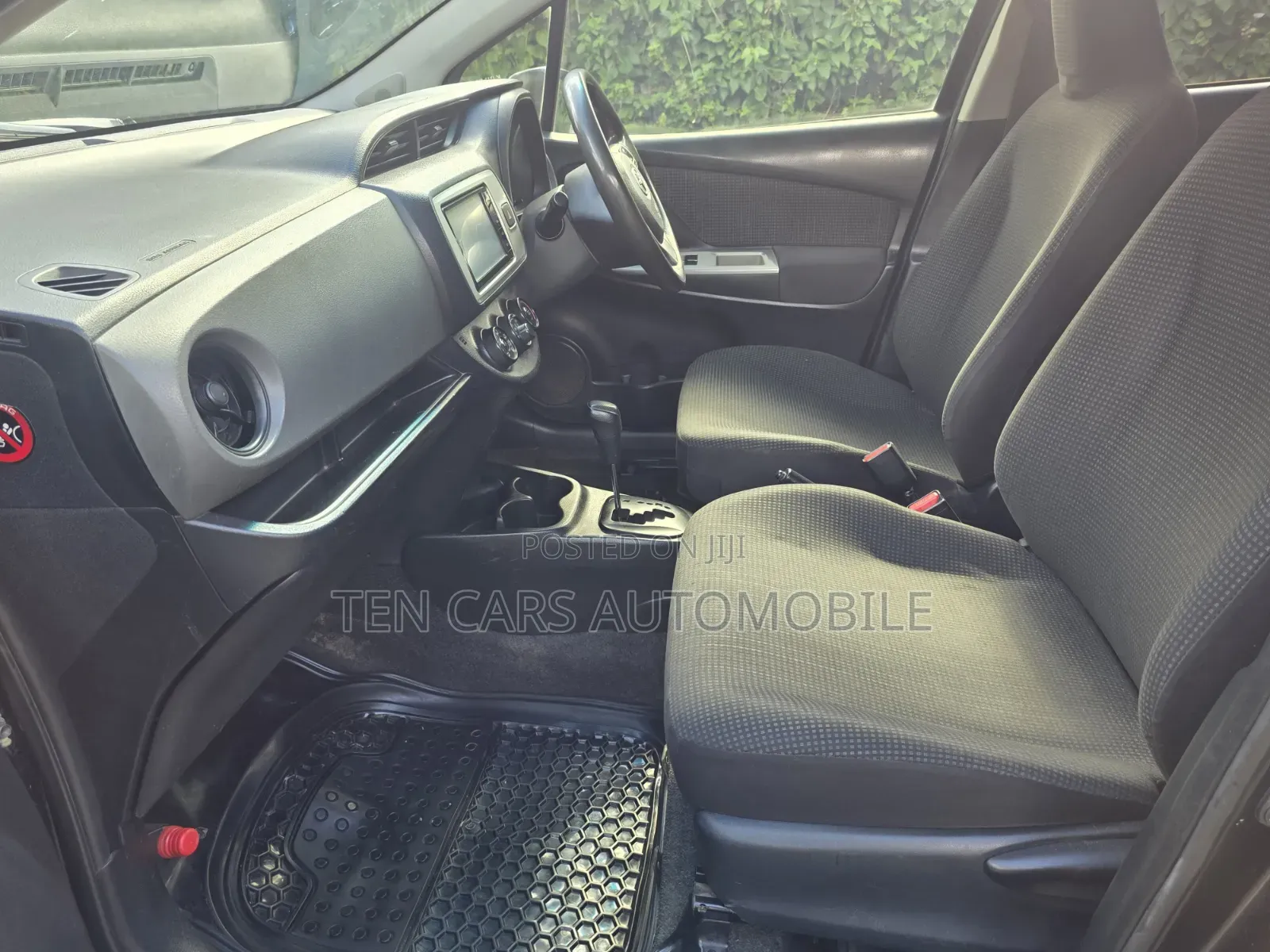 Toyota Vitz 2015 Black