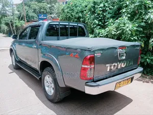 Toyota Hilux 2008 Silver