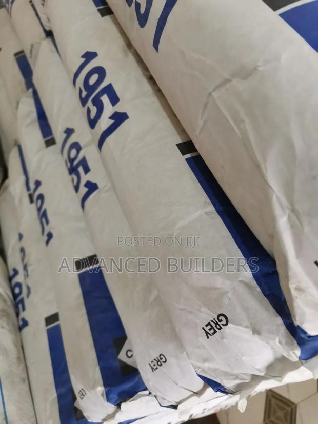 1951 Grey Tile Adhesive 25kgs - main view
