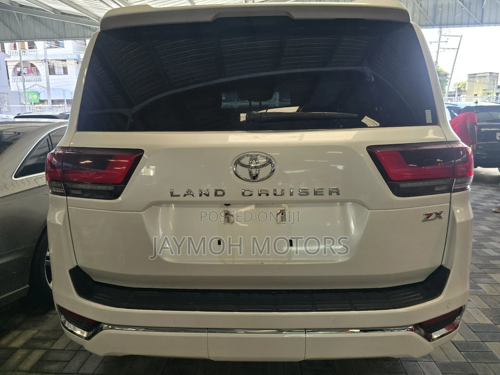 Toyota Land Cruiser 2024 Pearl