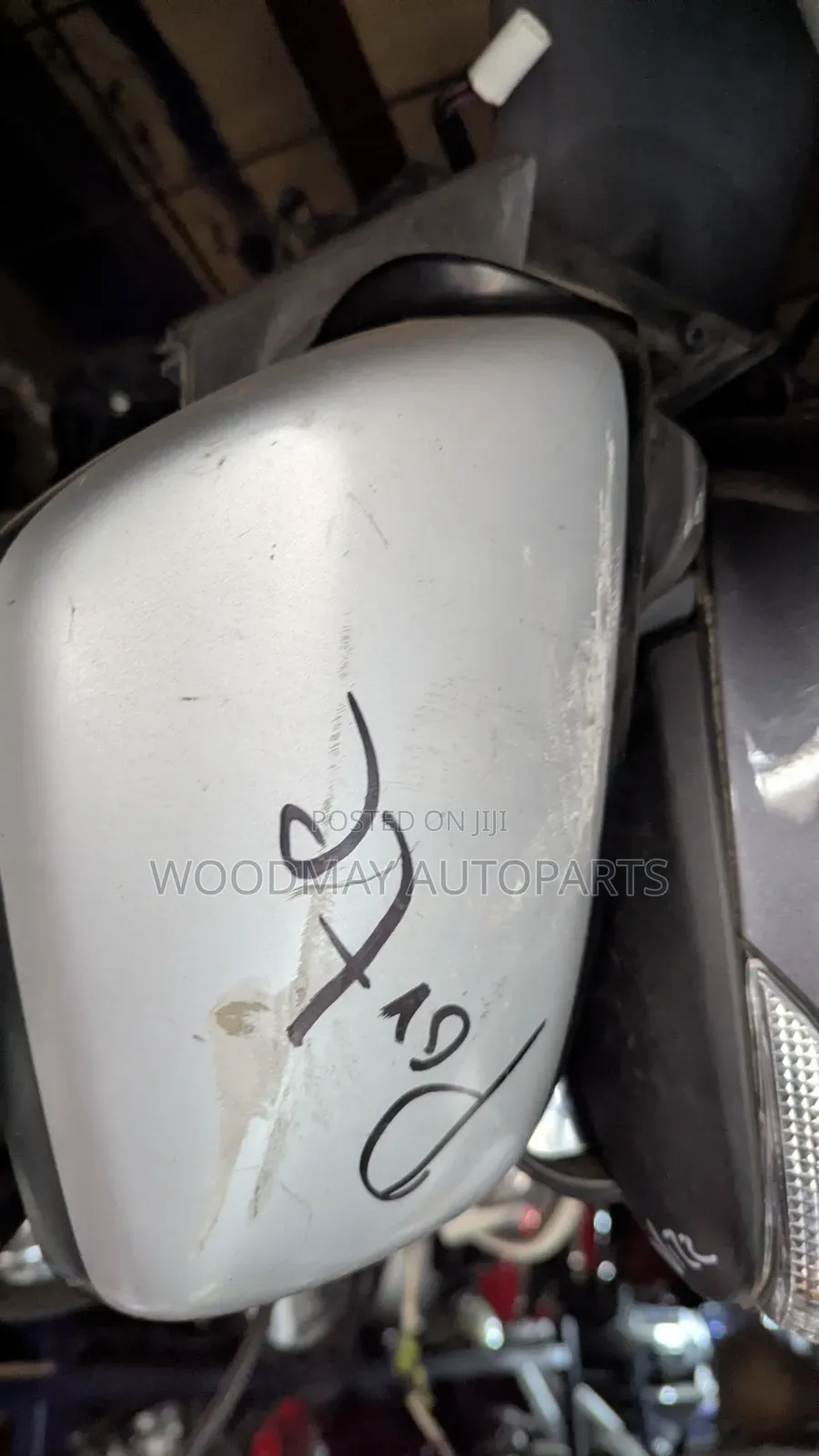Toyota Porte Sidemirror