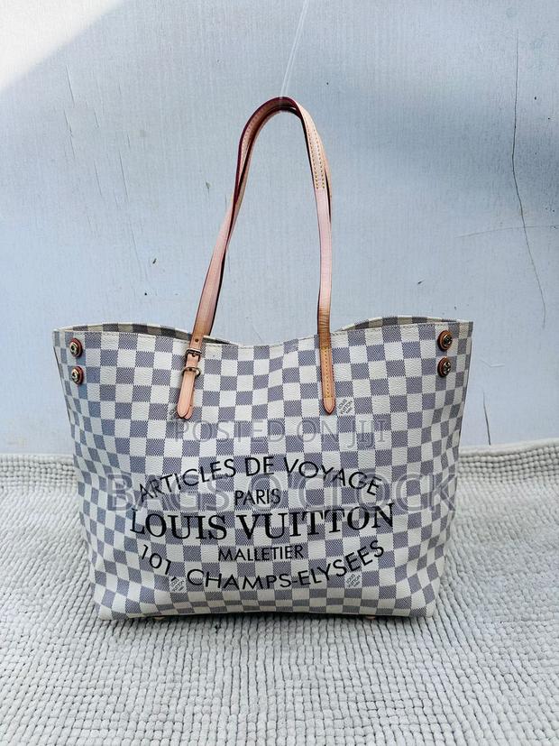 Louis Vuitton Damier Azur Cabas Adventure Mm Tote Bag