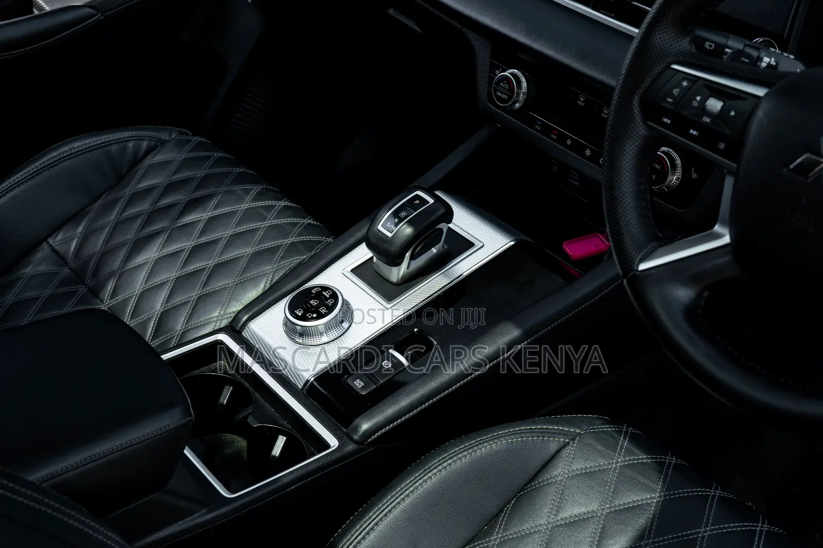 Mitsubishi Outlander 2023 White