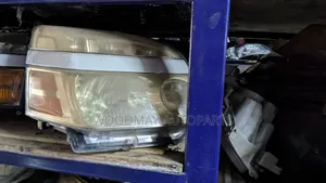 Toyota Voxy Headlight Xenon