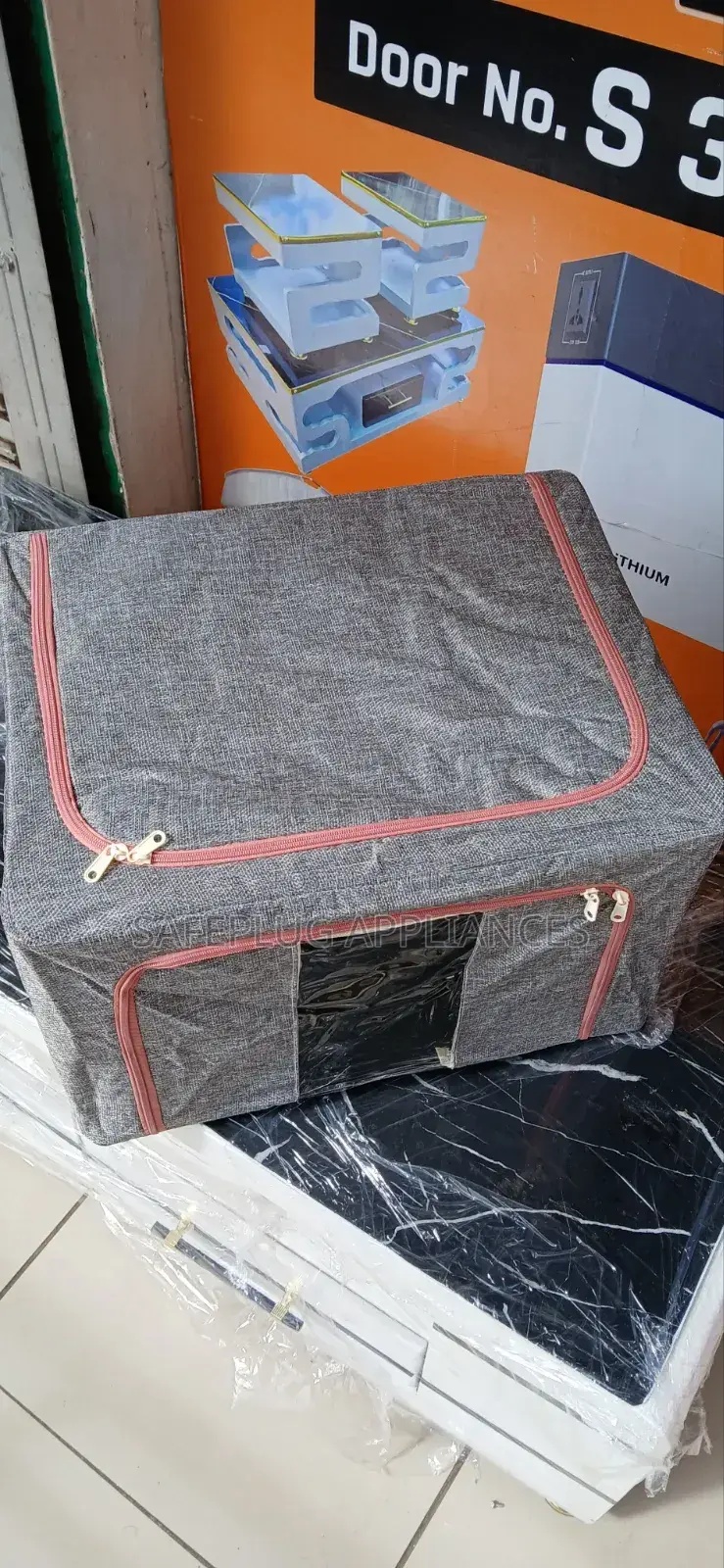 Zipped Storage Box Foldable Wardrobe Organizer