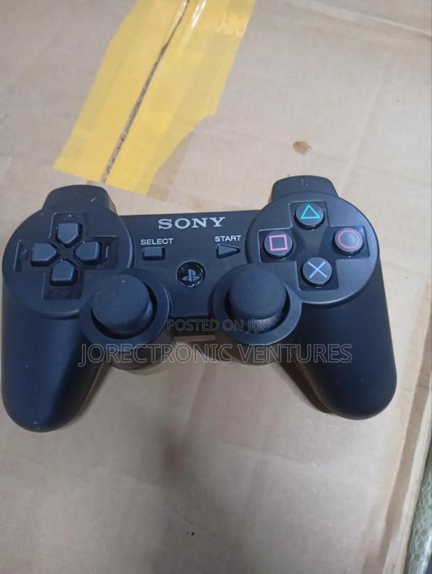Dual Shock Ps3 Sony Controller - main view