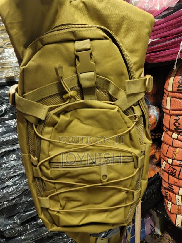 Camel/Hiking Bag - thumbnail 2