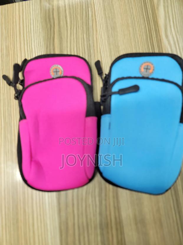 Arm Band Phone Cover - main view