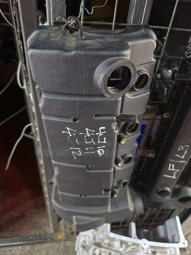 4j10 Engine Top Cover - thumbnail 2