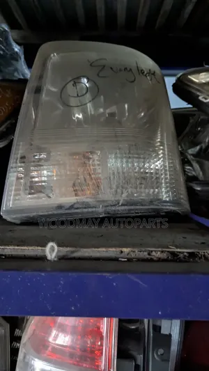 Suzuki Every Headlight