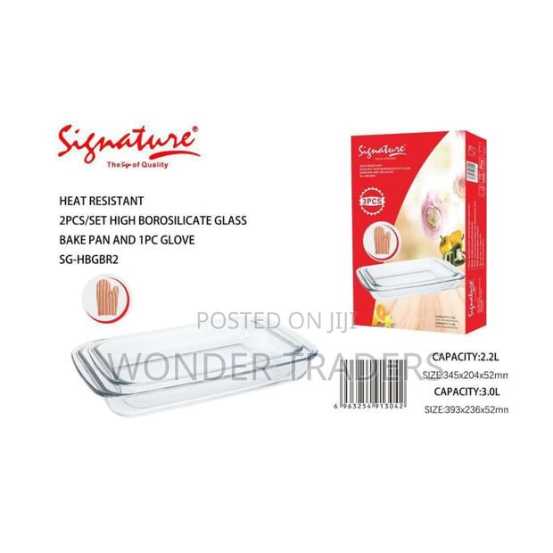 *Set of 2 Glass Baking Pans(With 1 Glove)