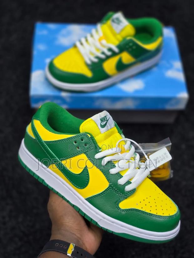 Designer Nike Dunk Low Brazil Sneakers - thumbnail 3