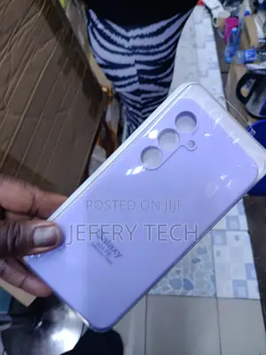 Lavender Silicone Case Designed to Fit the Samsung Galaxy S24 Fe