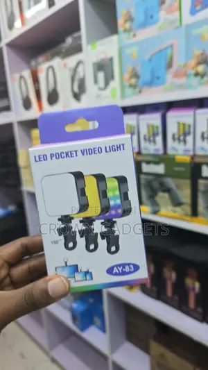 Ay-83 Led Pocket Video Light RGB Clip Fill Light Usb-C