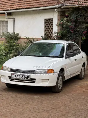 Mitsubishi Lancer 2000 White