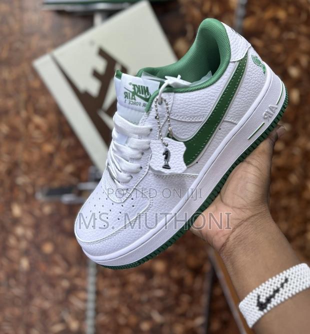 Premiere Airforce 1"Lebron 4* "Horsemen" - main view
