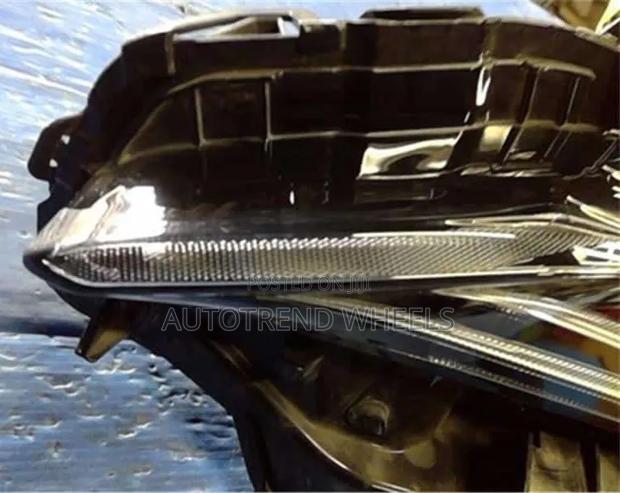 Headlight for Toyota Harrier New Shape Year 2014-2019, Free Delivery