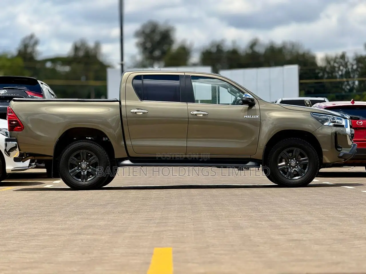 Toyota Hilux 2022 Gold