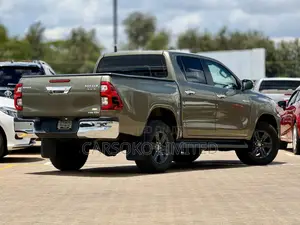Toyota Hilux 2022