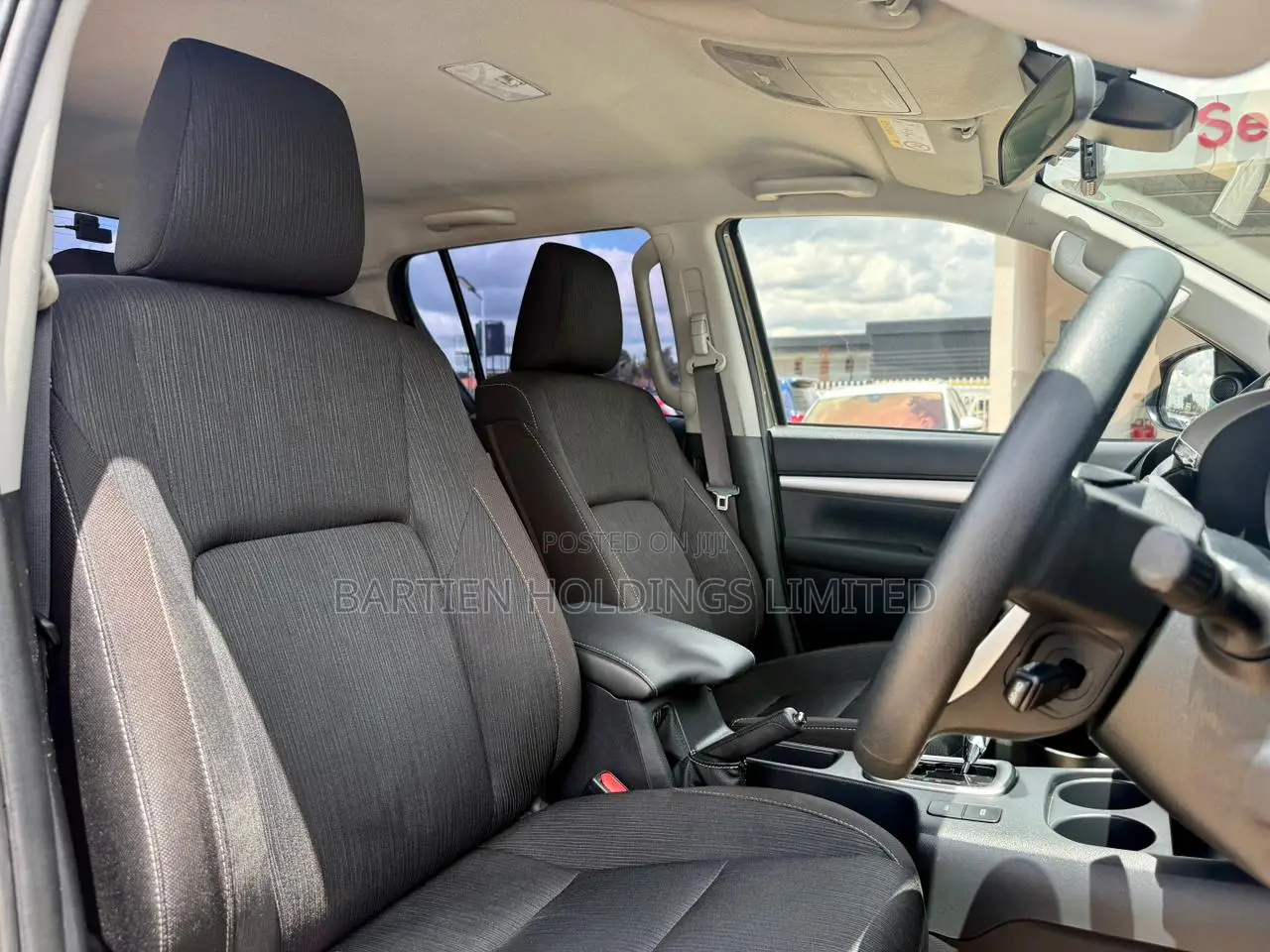 Toyota Hilux 2022 Gold