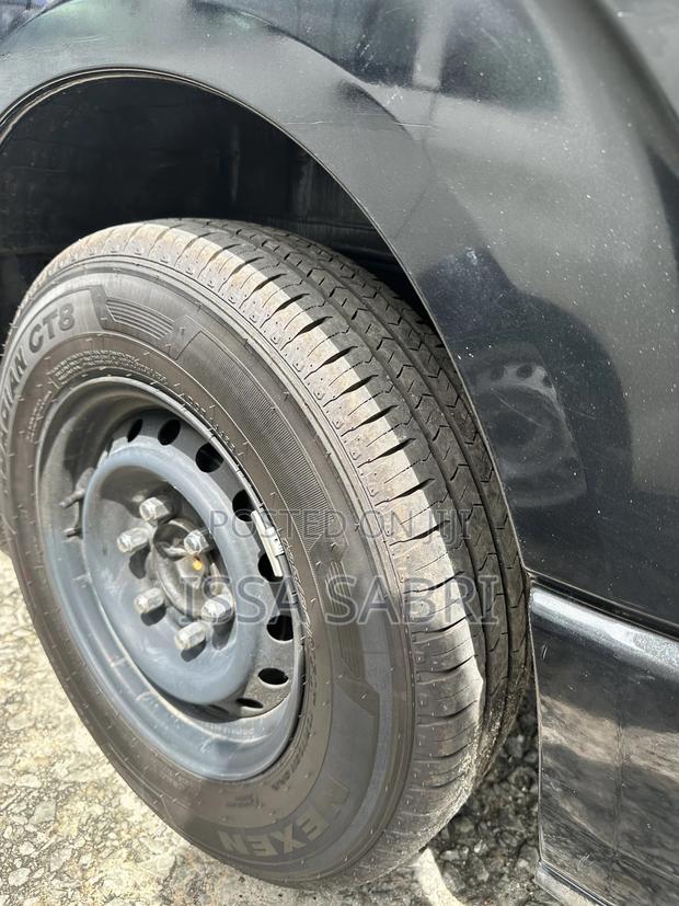 Toyota HiAce 2019 Black - thumbnail 4