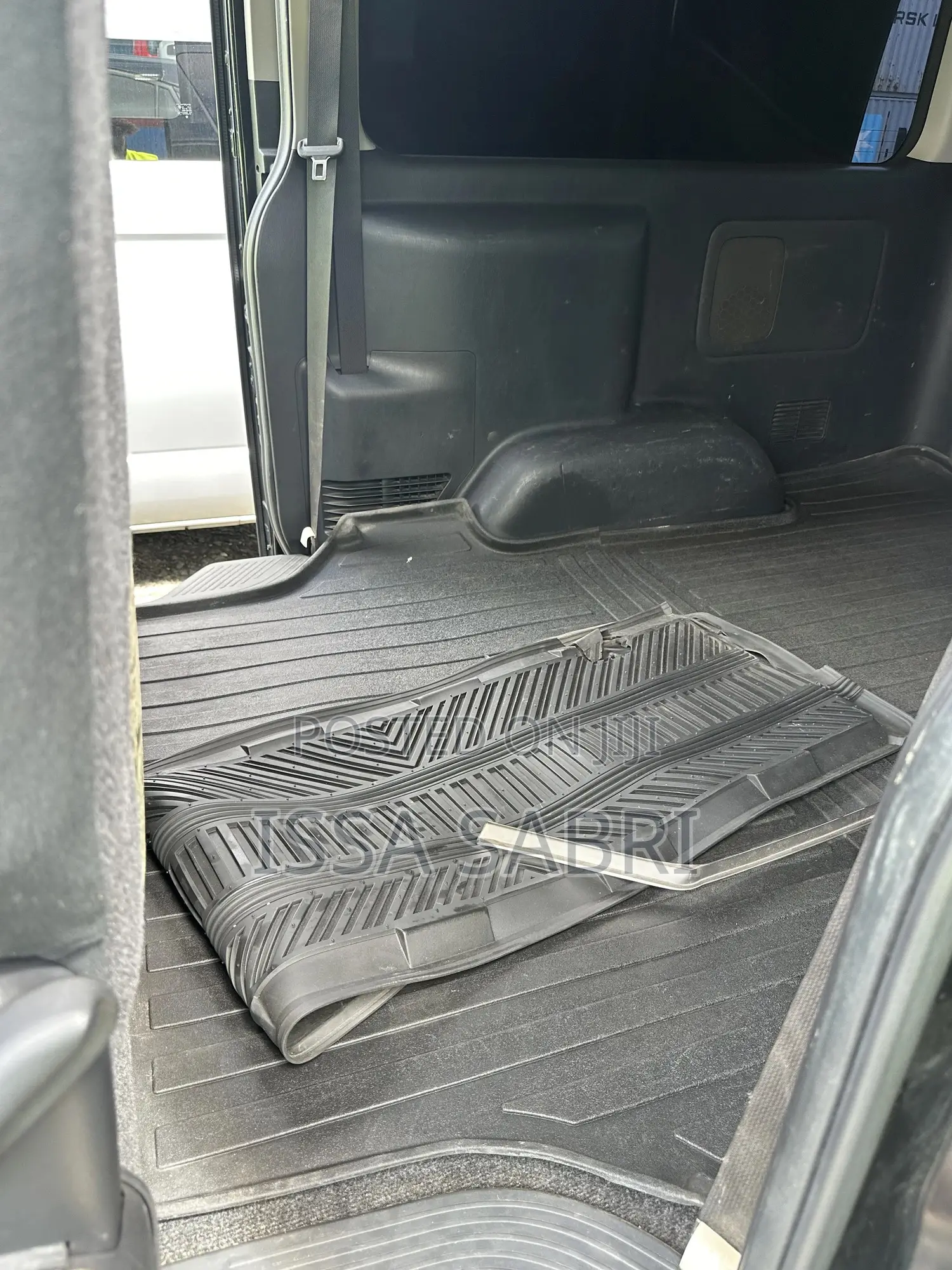 Toyota HiAce 2019 Black
