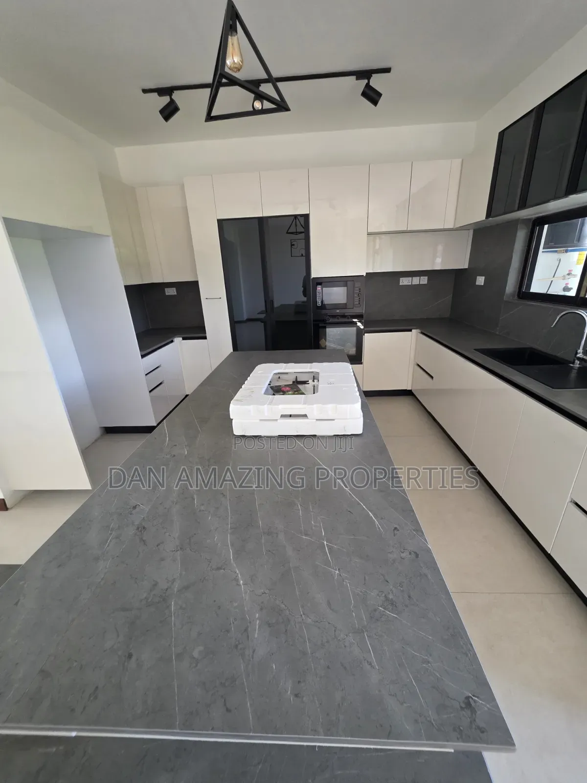 4bdrm Apartment in Nyali for rent