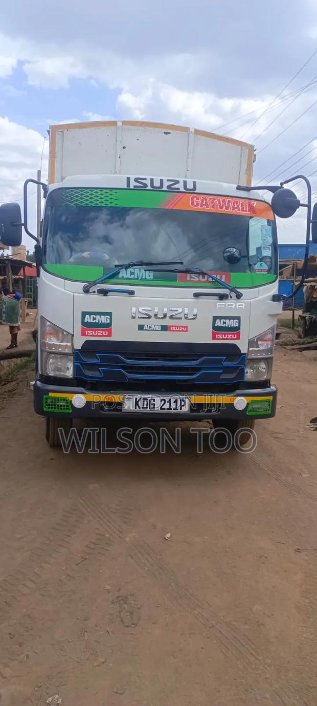 Isuzu FRR 90 Slayquen