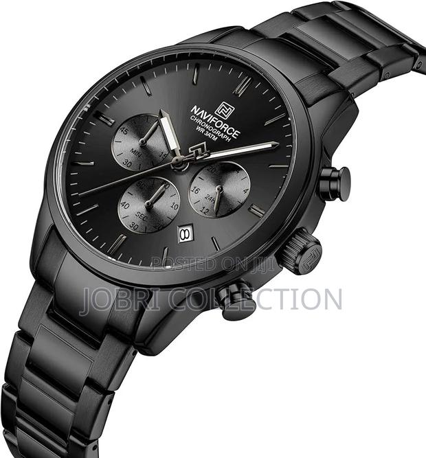 Black Straps Naviforce Chronograph Gents Wrist Watch