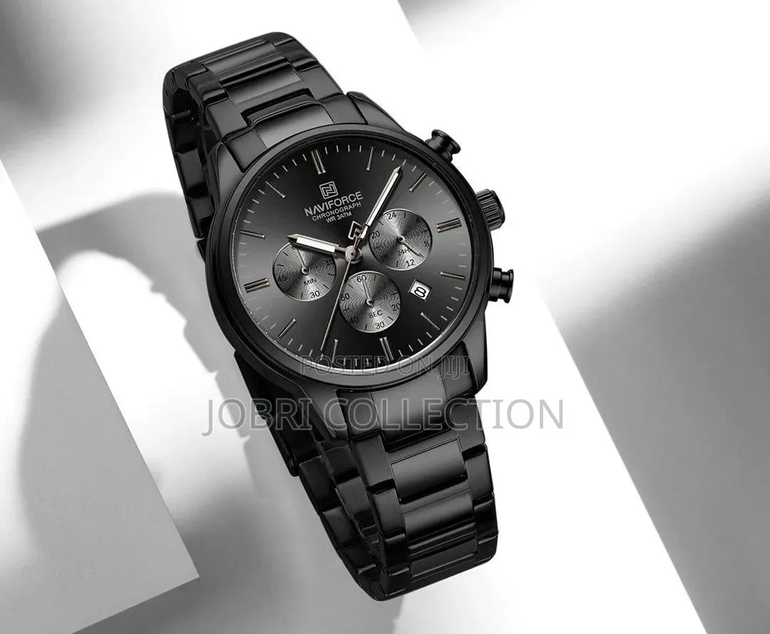 Black Straps Naviforce Chronograph Gents Wrist Watch