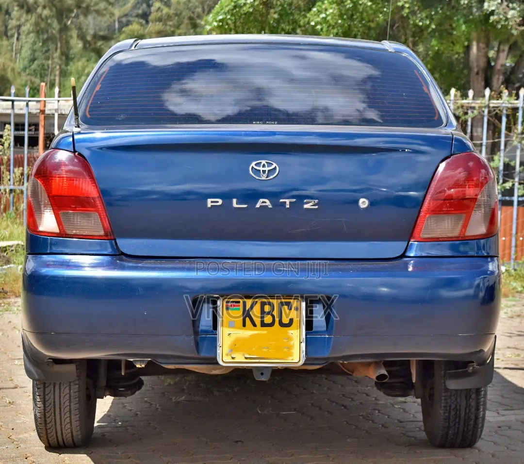 Toyota Platz 2001 Blue