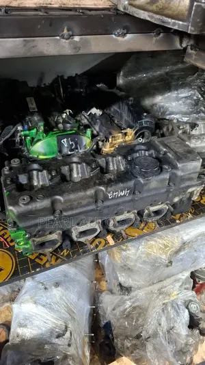 Head 4m42 Mitsubishi Canter