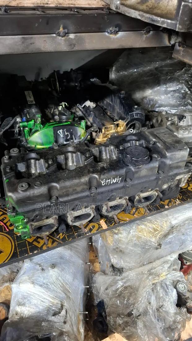 Head 4m42 Mitsubishi Canter
